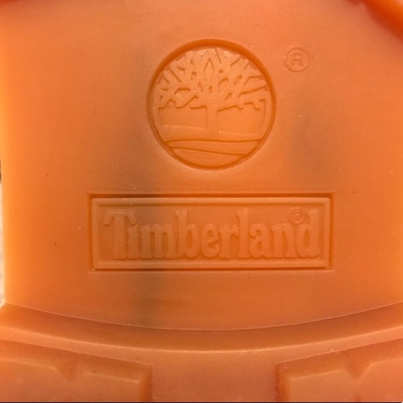 Classic Women’s Timberland - Wheat (7) - Picture 4 of 9